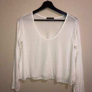 4/25 Brandy Melville White Long Sleeved Crop Top